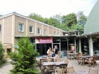 39 - Vor dem Planetariun